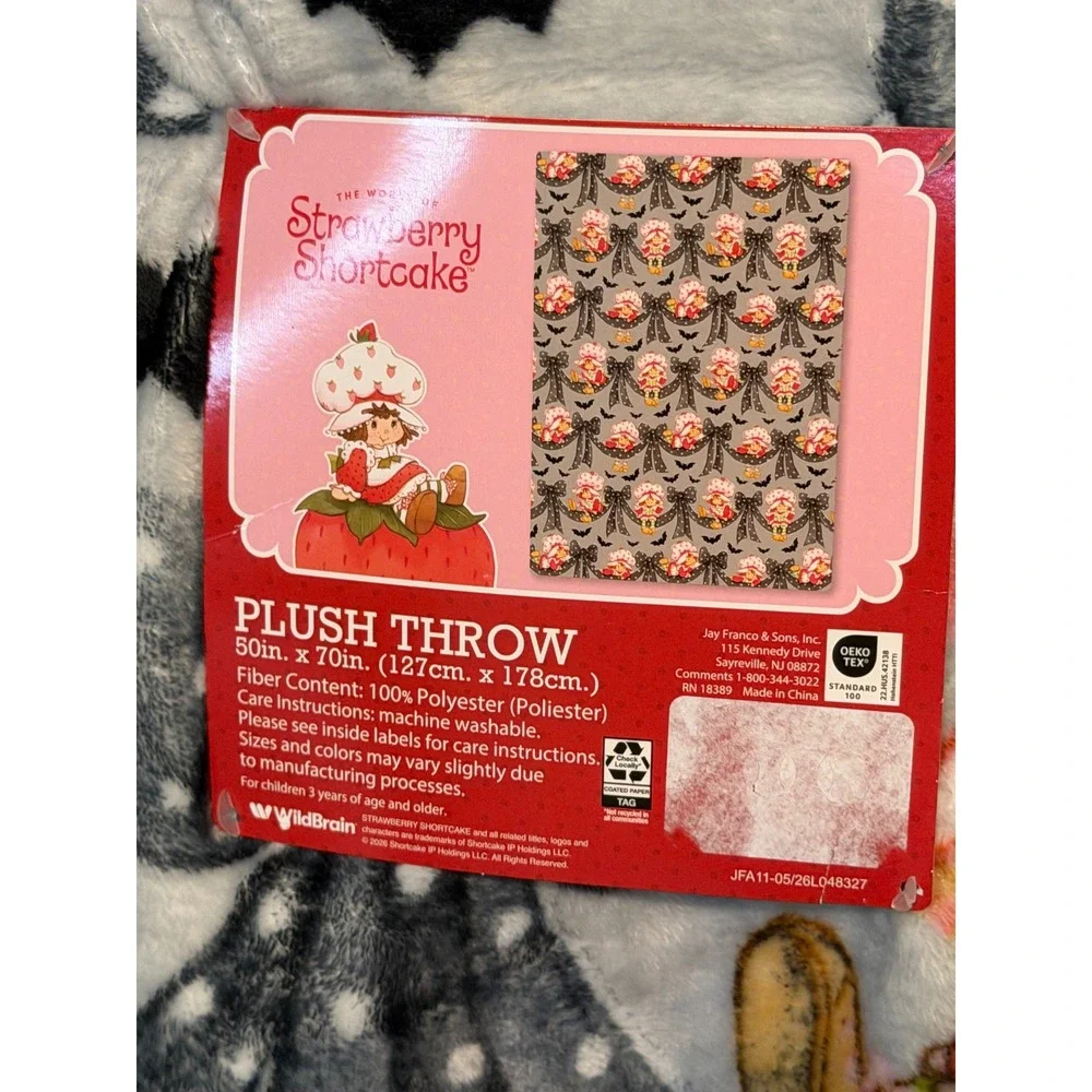 Strawberry Shortcake Gothic Plush Throw Blanket Grey Bows Bats 50x70 New